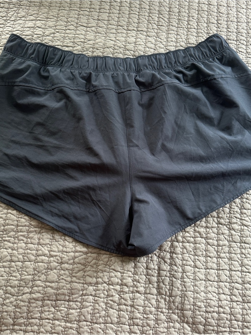 Old Navy Women's Navy Athletic Running Shorts - Picture 5 of 7